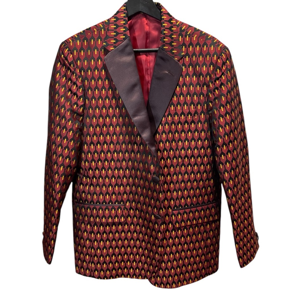 Elegant Red and Black Patterned Blazer